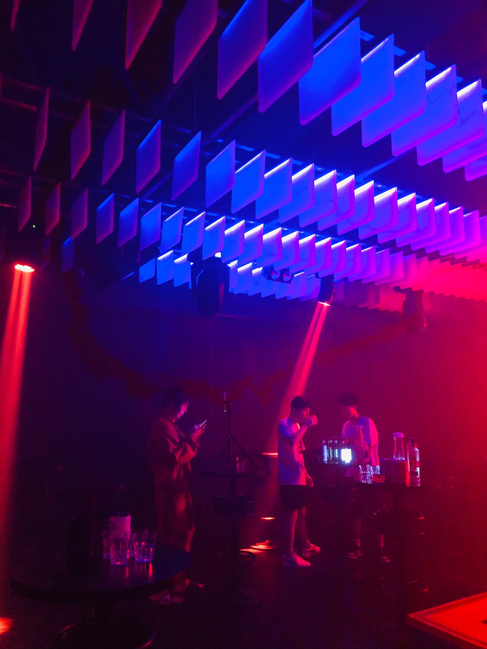 崇左商务KTV，精致服务让您尽享商务娱乐-龙州县ktv预订